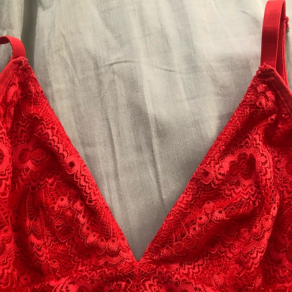 Red Miiyu onesie - Picture 2 of 5